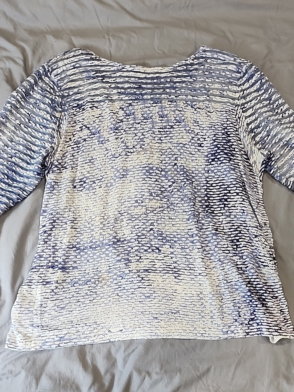 Blue and White Textured Top - Picture 2 of 5